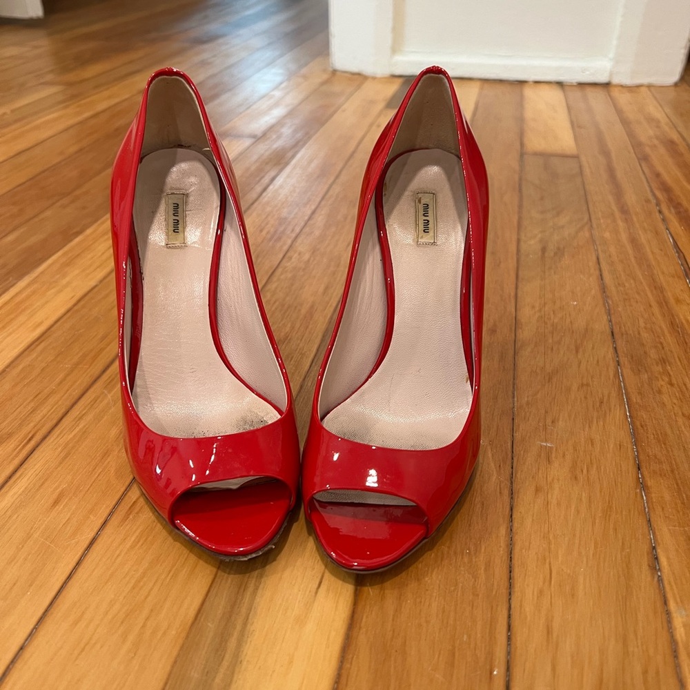 Miu miu red patent heels shoes 36